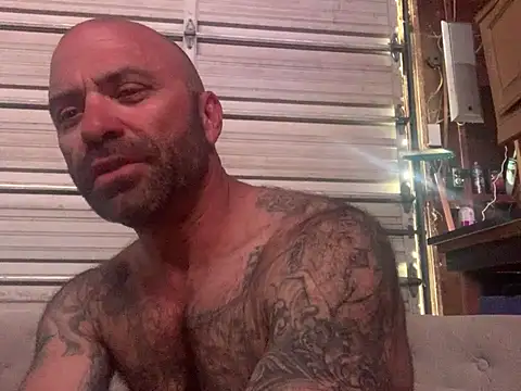 Snapshot of calimeatstick chatting on 03.09.26 calimeatstick online show from 03.09.26