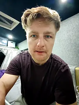 Xavier wolfx online show from 02.22.26