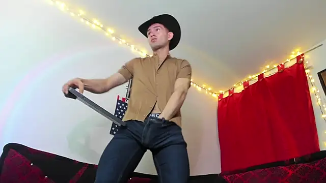 Snapshot of camilo_model chatting on 01.08.26 camilo model online show from 01.08.26