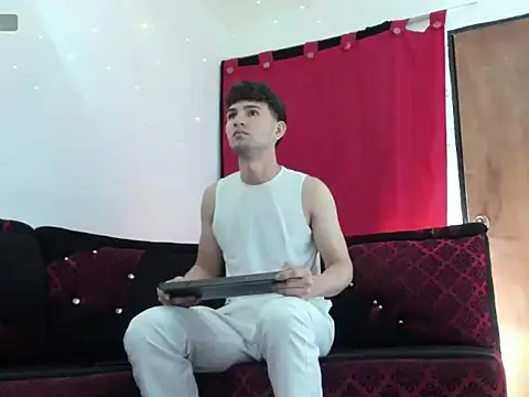 Snapshot of camilo_model chatting on 01.15.26 camilo model online show from 01.15.26