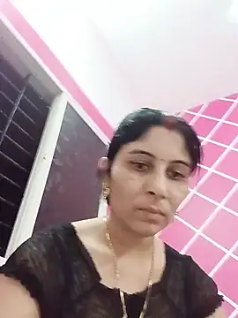 Hot ree85 online show from 05.20.26