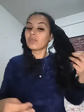Larissinha015 online show from 07.17.26