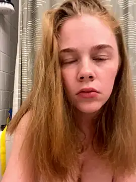 Snapshot of gingerslutt chatting on 01.14.26 gingerslutt online show from 01.14.26