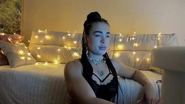 LaVIDA  online show from 01.11.26