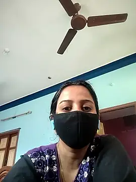 Snapshot of Tamilfathi chatting on 01.14.26 Tamilfathi online show from 01.14.26