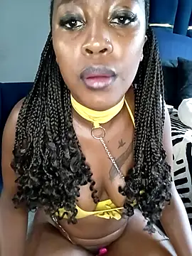 Snapshot of CocoButterxox chatting on 03.12.26 CocoButterxox online show from 03.12.26