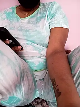 Snapshot of Ammu14399 chatting on 06.15.26 Ammu14399 online show from 06.15.26