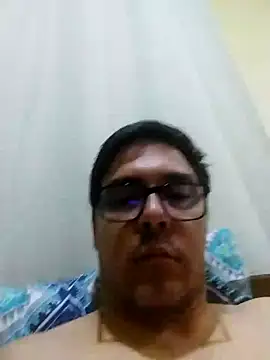 Snapshot of Erbst_Morni chatting on 01.13.26 Erbst Morni online show from 01.13.26