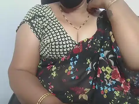 Snapshot of ummakutty chatting on 02.03.26 ummakutty online show from 02.03.26