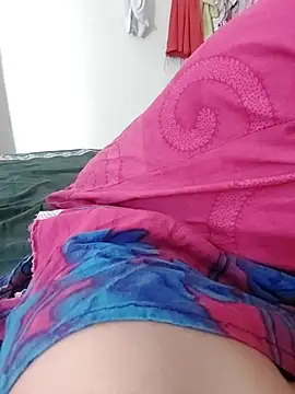 Snapshot of Lovelygirl05 chatting on 01.08.26 Lovelygirl05 online show from 01.08.26