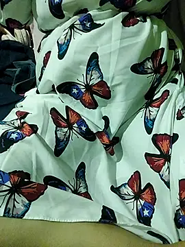 Snapshot of Lovelygirl05 chatting on 01.11.26 Lovelygirl05 online show from 01.11.26