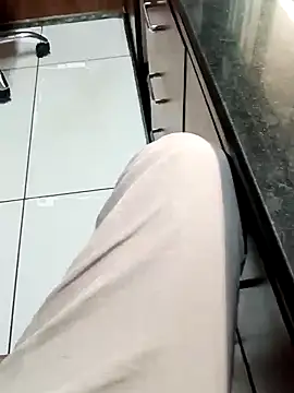 Snapshot of gurusexy09 chatting on 03.17.26 gurusexy09 online show from 03.17.26