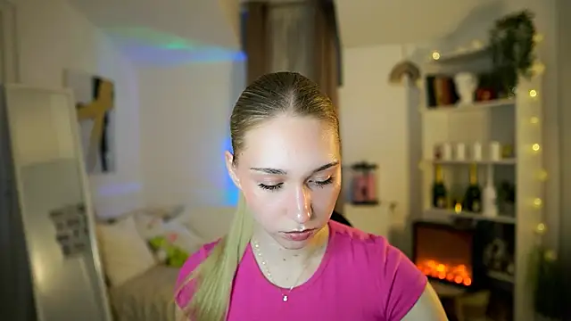 MilaBunny2000 online show from 03.15.26