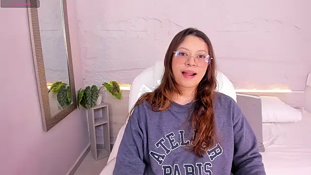Snapshot of lanna_18_ chatting on 06.20.26 lanna 18 online show from 06.20.26