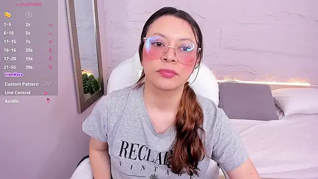 Snapshot of lanna_18_ chatting on 07.14.26 lanna 18 online show from 07.14.26