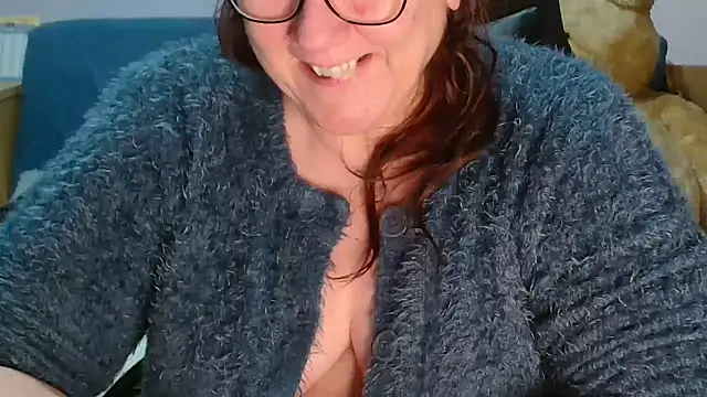 Snapshot of xmyriamx chatting on 01.17.26 xmyriamx online show from 01.17.26