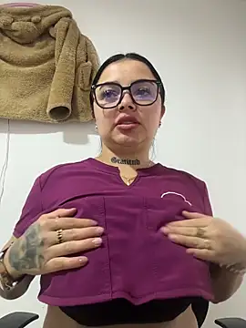 Mia  Bloom online show from 02.03.26