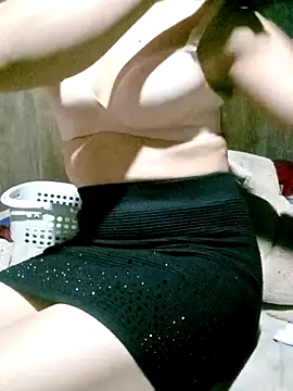 Snapshot of him220 chatting on 02.03.26 him220 online show from 02.03.26