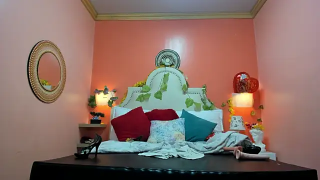 Dalila Najjar  online show from 04.30.26