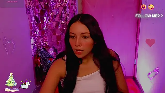 Snapshot of Julieta_26_ chatting on 01.12.26 Julieta 26 online show from 01.12.26