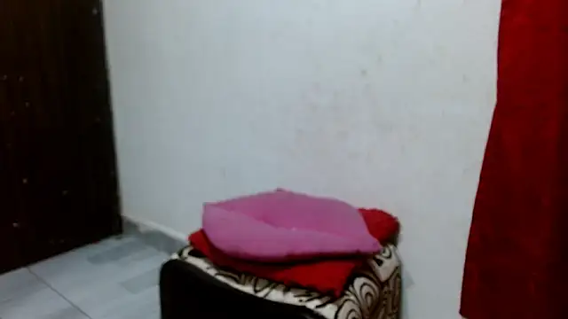 Calientes96 online show from 01.10.26