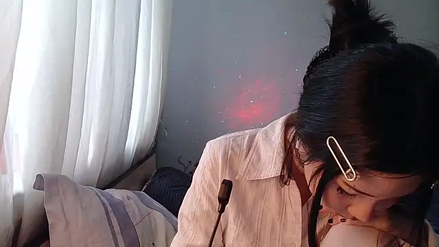 Snapshot of AprilOnilll chatting on 01.07.26 AprilOnilll online show from 01.07.26