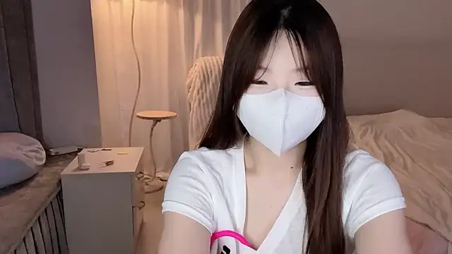 Snapshot of _xiaoxinxin_ chatting on 06.24.26 xiaoxinxin online show from 06.24.26