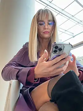 NaughtyNinky online show from 02.19.26