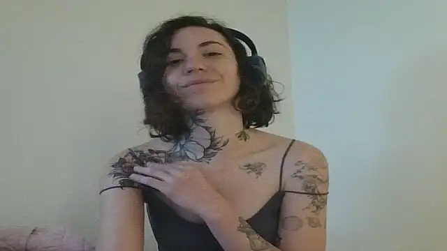 Snapshot of Dirty_Pink chatting on 03.21.26 Dirty Pink online show from 03.21.26