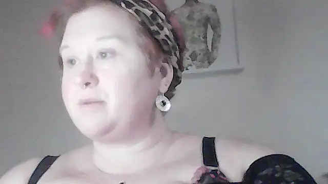 BustyRedxx online show from 03.02.26