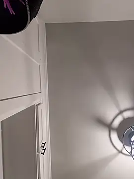 RyanTow06011148 online show from 03.20.26