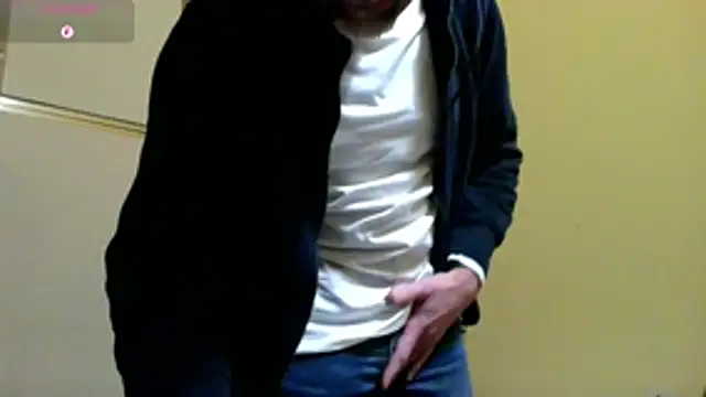 Snapshot of Ele7b5 chatting on 01.06.26 Ele7b5 online show from 01.06.26