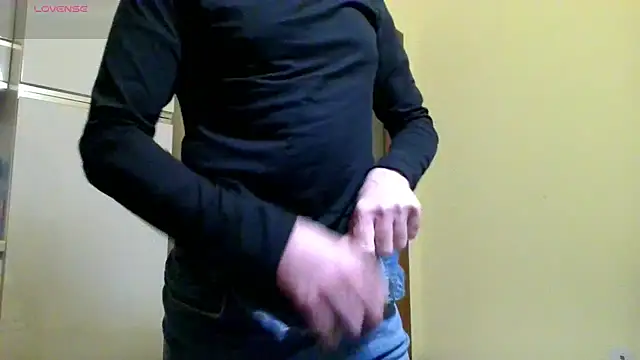 Snapshot of Ele7b5 chatting on 02.25.26 Ele7b5 online show from 02.25.26