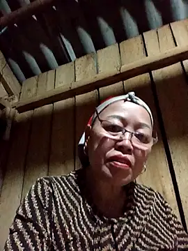 Snapshot of Agnes-baby chatting on 03.24.26 Agnes-baby online show from 03.24.26