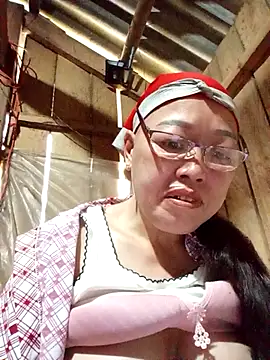 Snapshot of Agnes-baby chatting on 03.26.26 Agnes-baby online show from 03.26.26
