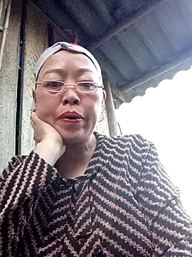 Snapshot of Agnes-baby chatting on 04.12.26 Agnes-baby online show from 04.12.26