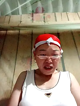 Snapshot of Agnes-baby chatting on 04.22.26 Agnes-baby online show from 04.22.26