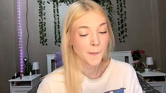 LlsabethHaze online show from 01.19.26