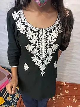 HotxAnamika online show from 03.20.26