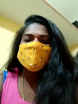 Milky Julia online show from 01.07.26