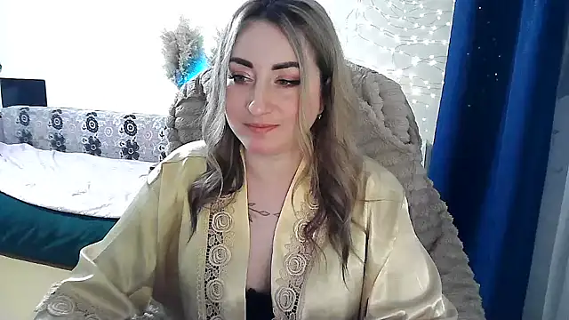 Snapshot of FoxyAnn12 chatting on 03.31.26 FoxyAnn12 online show from 03.31.26