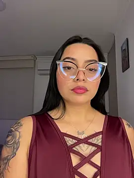 Snapshot of Savage_Doll chatting on 01.10.26 Savage Doll online show from 01.10.26