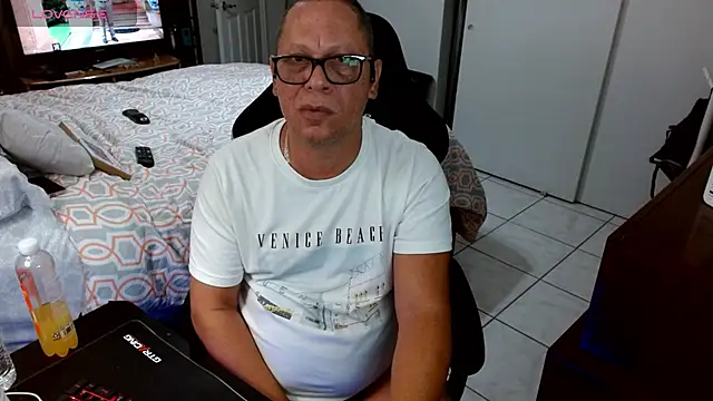 Daddy 1970 online show from 04.15.26