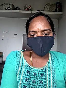 Snapshot of Tamil_Hot_Divya chatting on 01.13.26 Tamil Hot Divya online show from 01.13.26