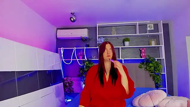 Snapshot of StephieRousee chatting on 05.18.26 StephieRousee online show from 05.18.26