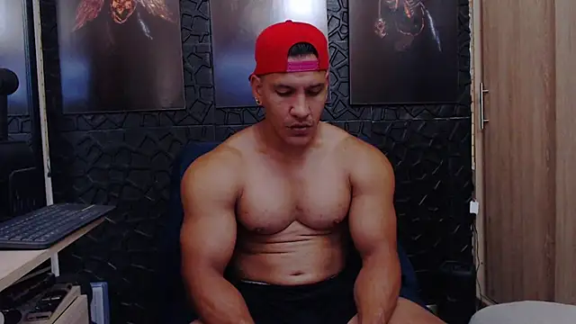 Snapshot of viktor_herrera chatting on 06.19.26 viktor herrera online show from 06.19.26