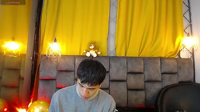 Maik Russo online show from 02.15.26