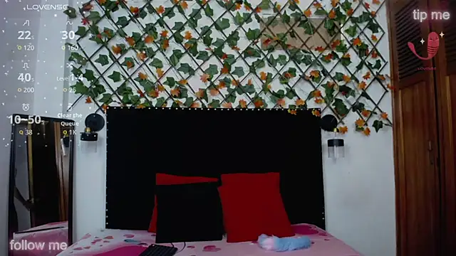 Snapshot of vsamanthaper1 chatting on 03.10.26 vsamanthaper1 online show from 03.10.26