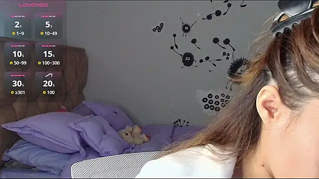 Snapshot of Sweet_moon_v_ chatting on 03.16.26 Sweet moon v online show from 03.16.26