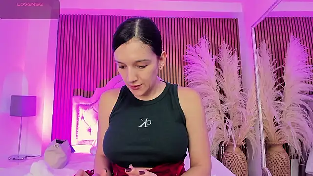 Violett hott  online show from 02.03.26